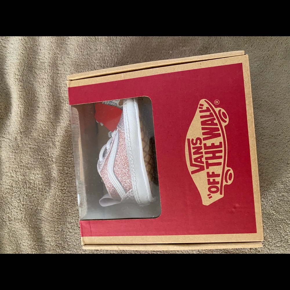 Baby girl pink infant vans